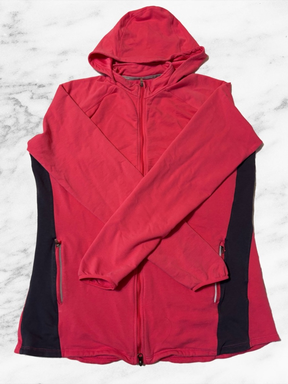 Nike Women’s Hooded Full‑Zip Jacket in Red with Black Panels